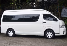 Book a Tempo Traveller in Delhi: A Complete Guide to a Comfortable Journey Book tempo traveller in delhi